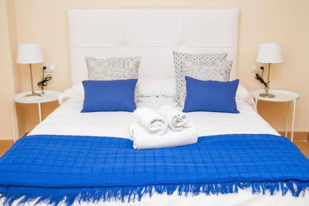 Apartmán Piso Junto A La Catedral, 4-5 Personas Màlaga Exteriér fotografie