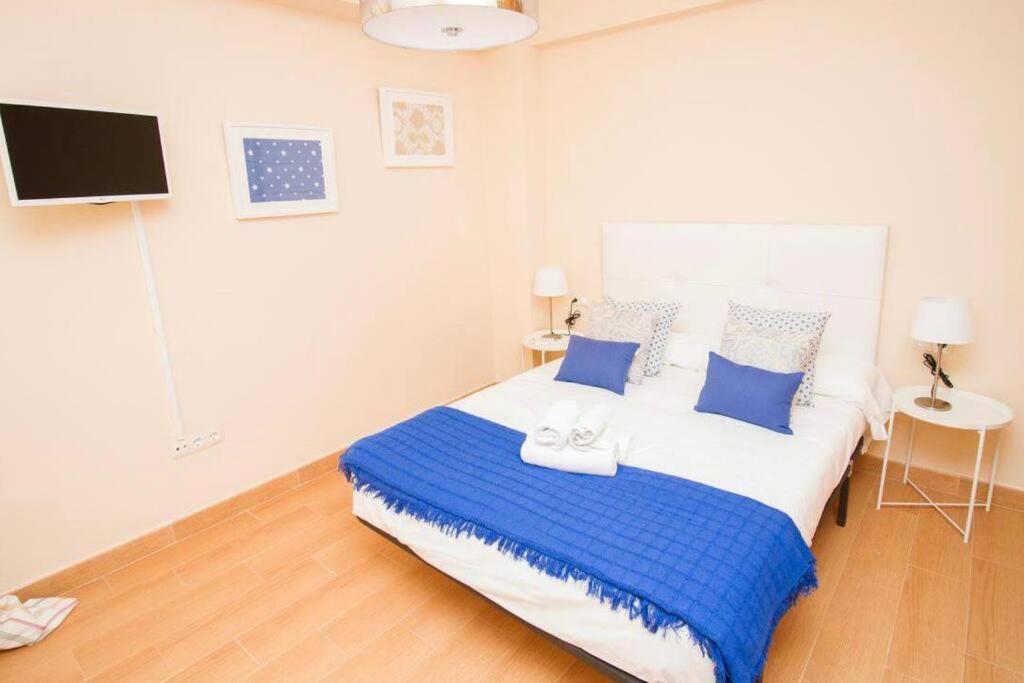Apartmán Piso Junto A La Catedral, 4-5 Personas Màlaga Exteriér fotografie