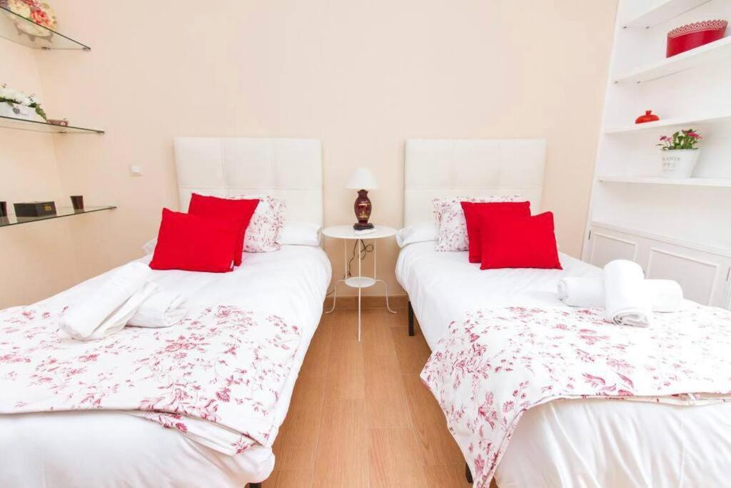 Apartmán Piso Junto A La Catedral, 4-5 Personas Màlaga Exteriér fotografie