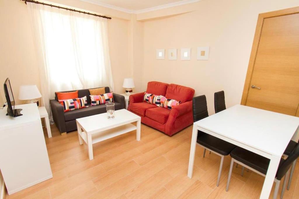 Apartmán Piso Junto A La Catedral, 4-5 Personas Màlaga Exteriér fotografie